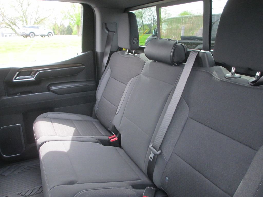 Used 2025 Chevrolet Silverado 1500 LT AWD/4WD image 20