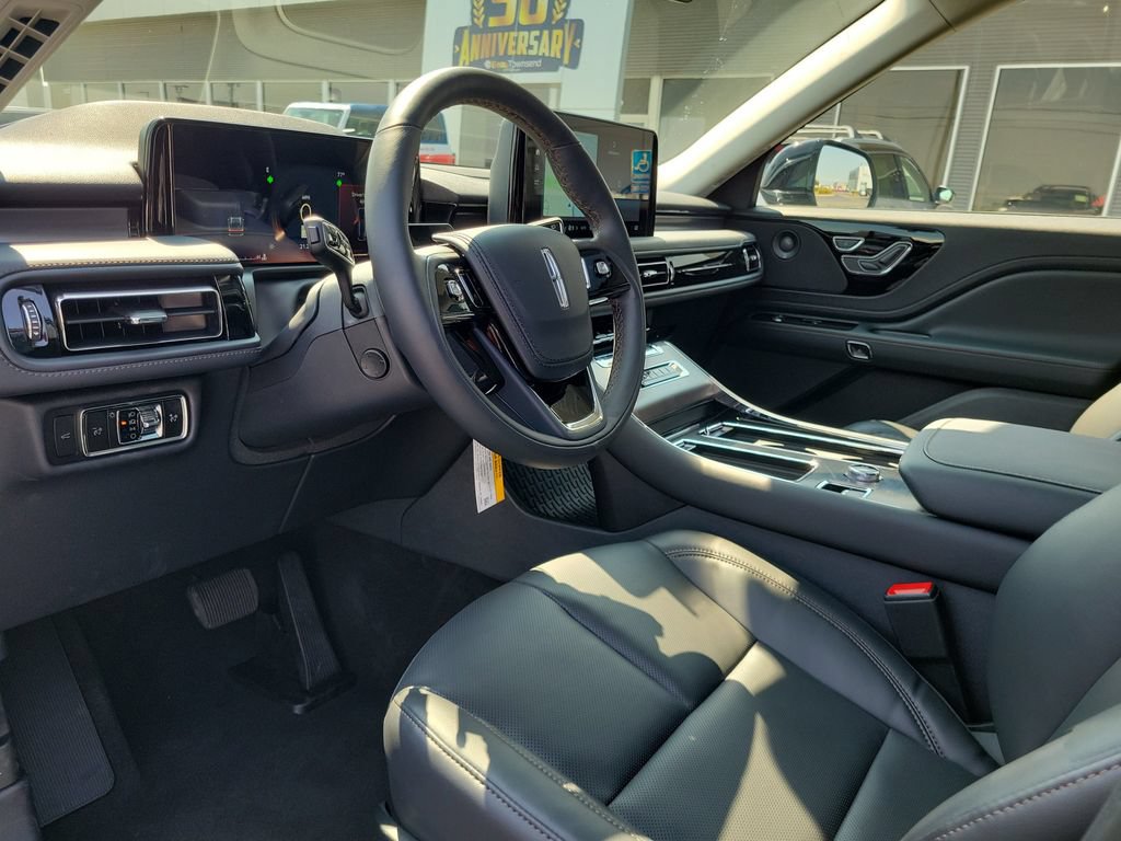 New 2026 Lincoln Aviator AWD image 21