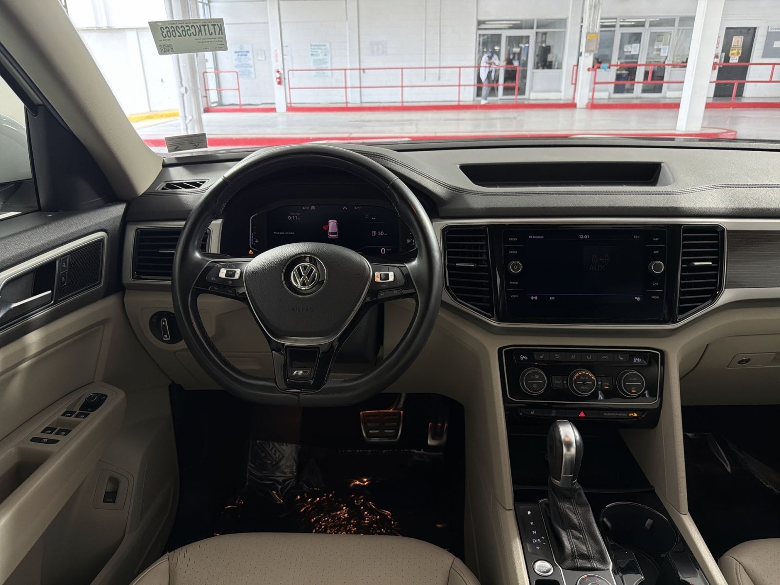 Used 2019 Volkswagen Atlas SEL R-Line AWD/4WD image 16