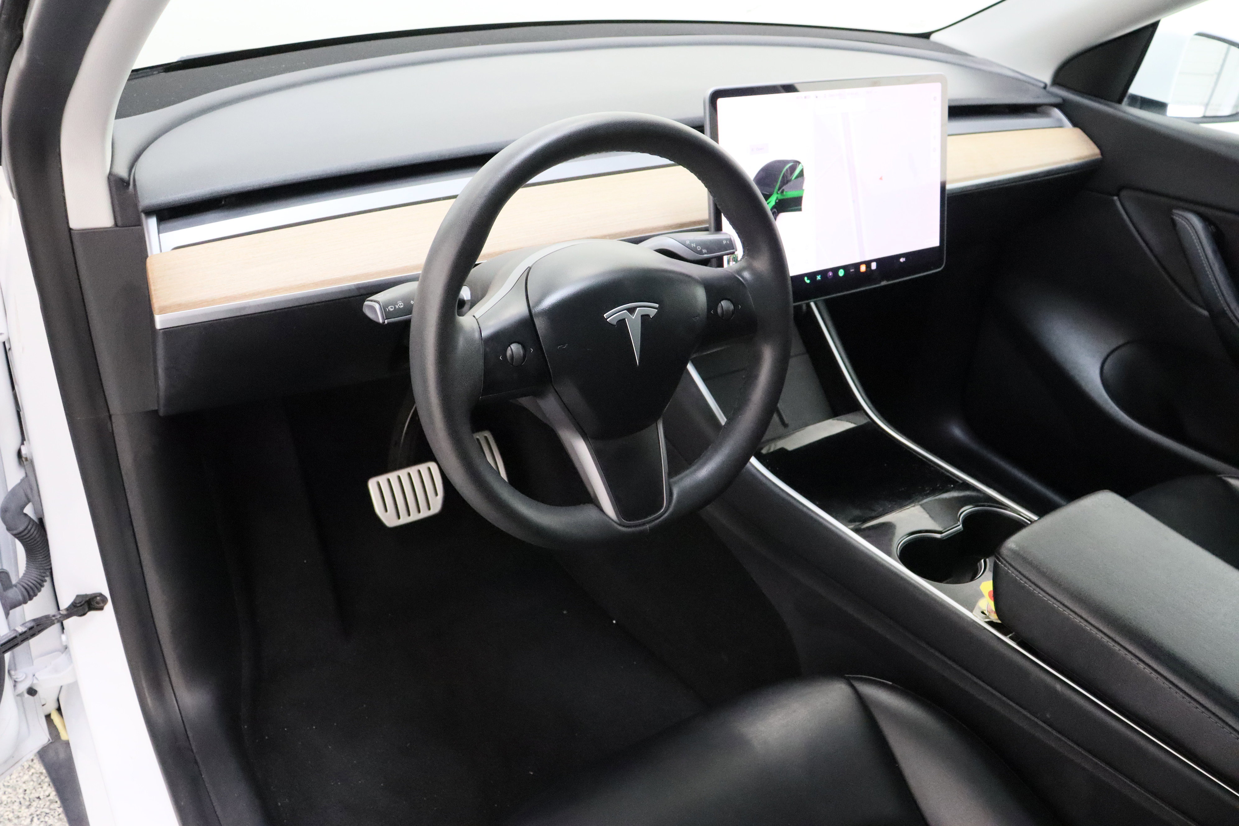 Used 2021 Tesla Model Y Performance image 13