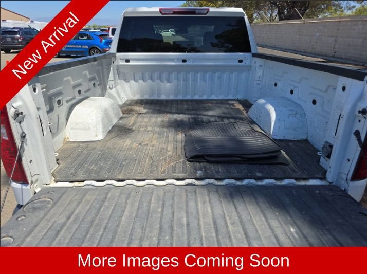 Used 2022 Chevrolet Silverado 1500 LT RWD image 7