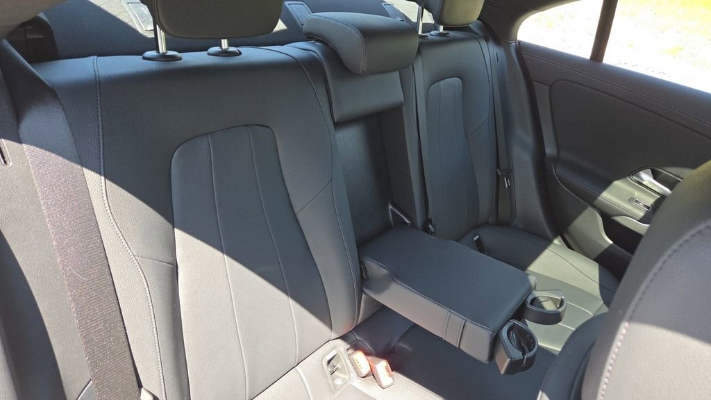 Used 2025 Mercedes-Benz CLA 250 4MATIC image 28