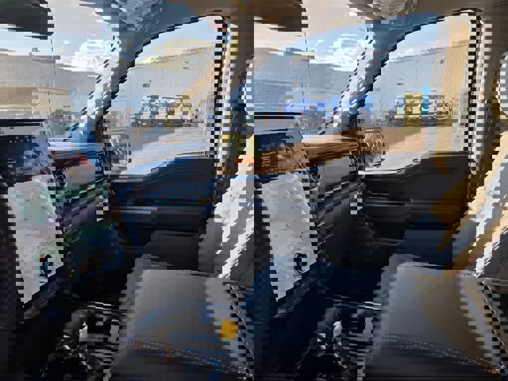 New 2025 Ford F150 Lightning Flash image 18