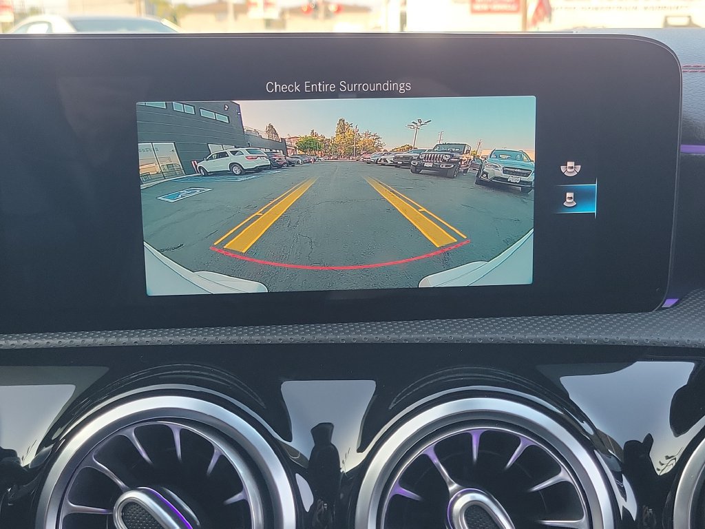 Used 2021 Mercedes-Benz CLA 35 AMG 4MATIC image 30