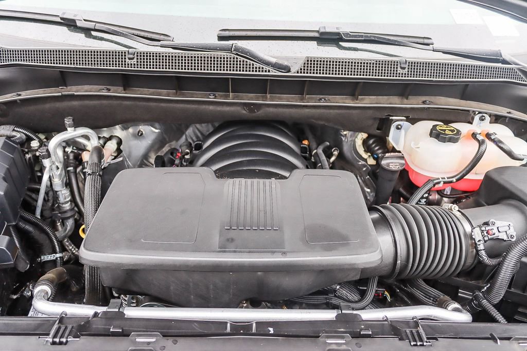 Used 2025 Chevrolet Suburban Premier image 26