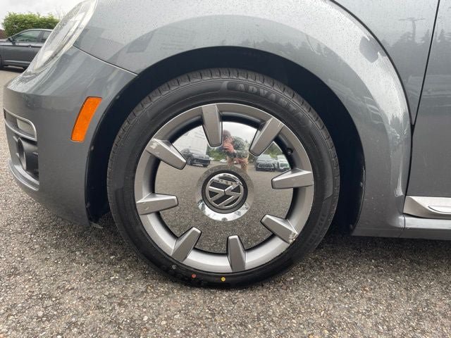 Used 2014 Volkswagen Beetle TDI FWD image 10