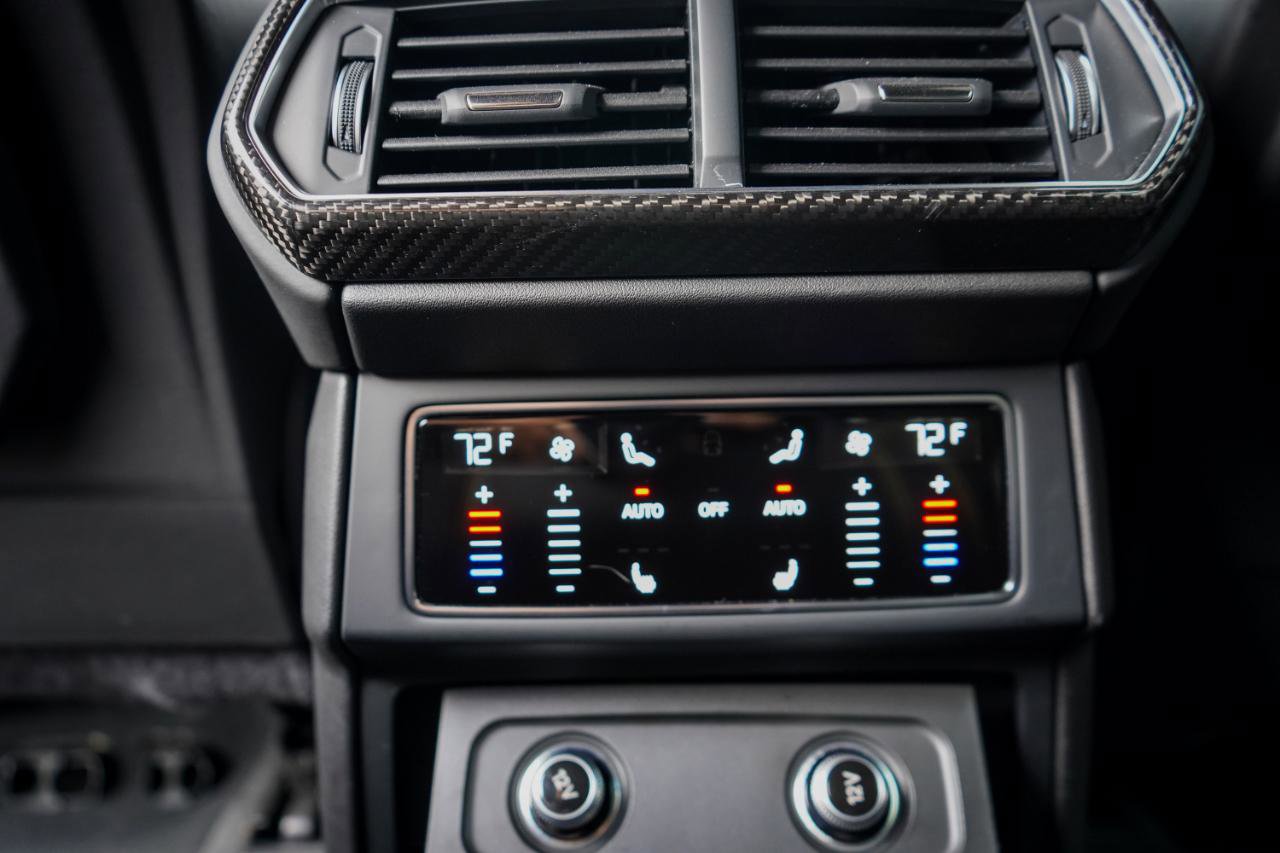 Used 2021 Lamborghini Urus S image 14