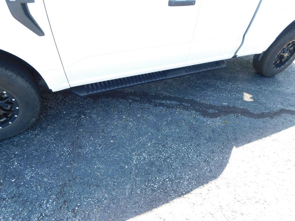 Used 2022 Ford F150 XL w/ Equipment Group 101A High RWD image 14