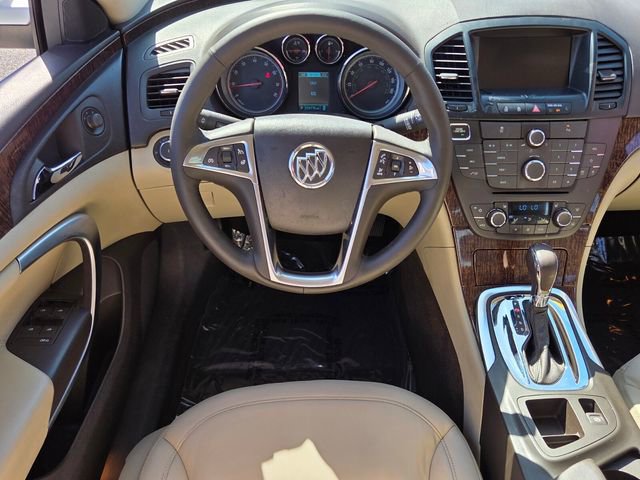 Used 2013 Buick Regal Premium image 11