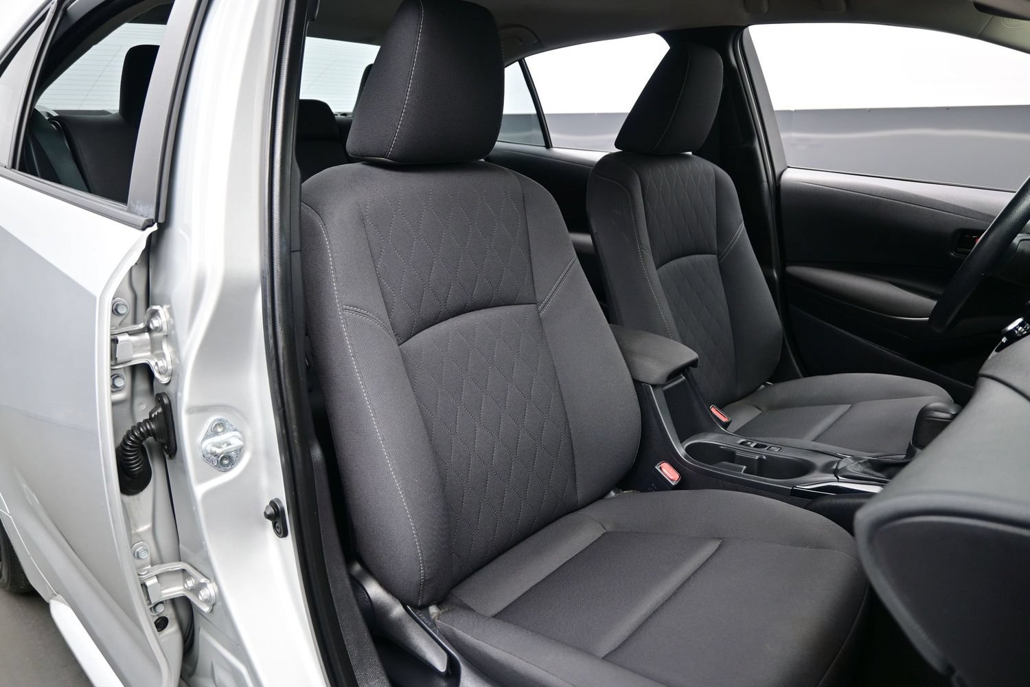Used 2024 Toyota Corolla LE FWD image 12