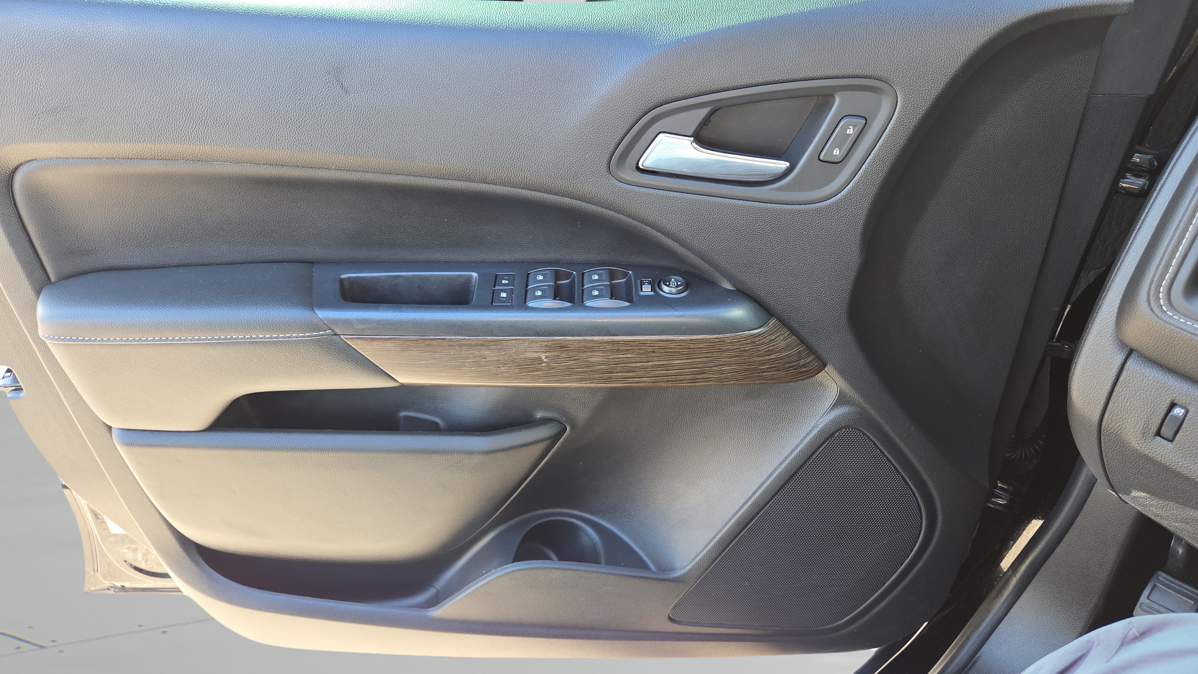 Used 2020 GMC Canyon Denali RWD image 35
