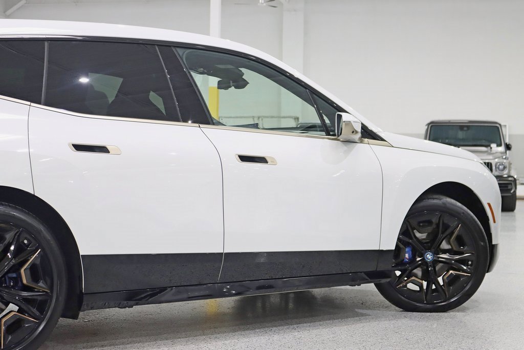 Used 2024 BMW iX M60 image 11