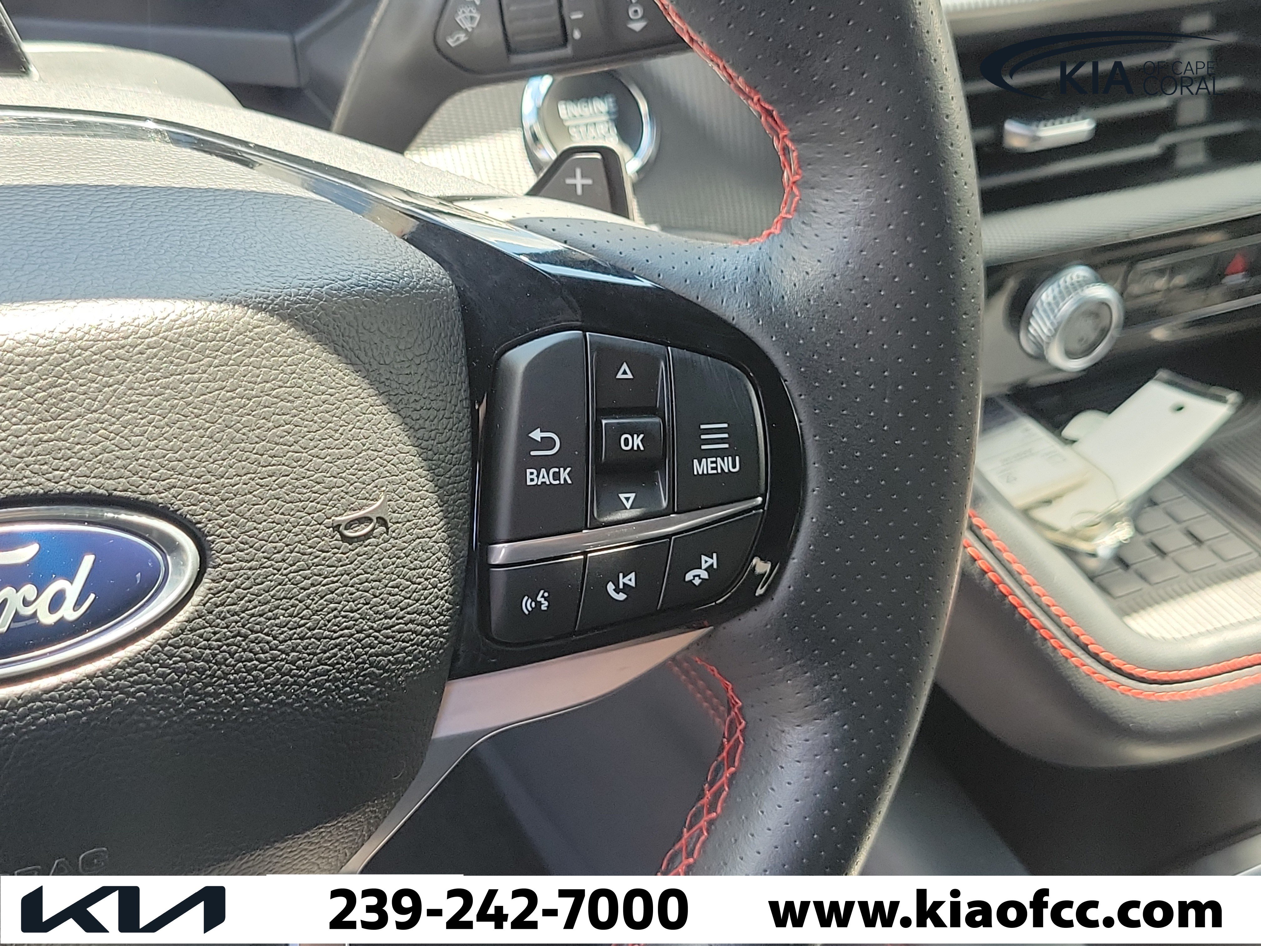 Used 2025 Ford Explorer ST AWD/4WD image 28