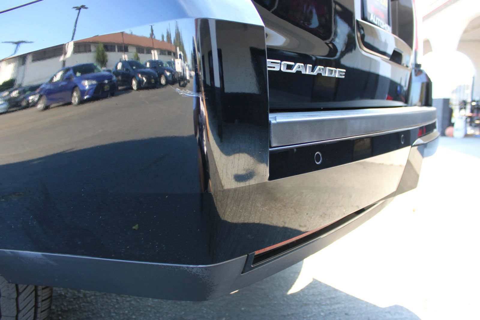 Used 2016 Cadillac Escalade Platinum AWD/4WD image 42