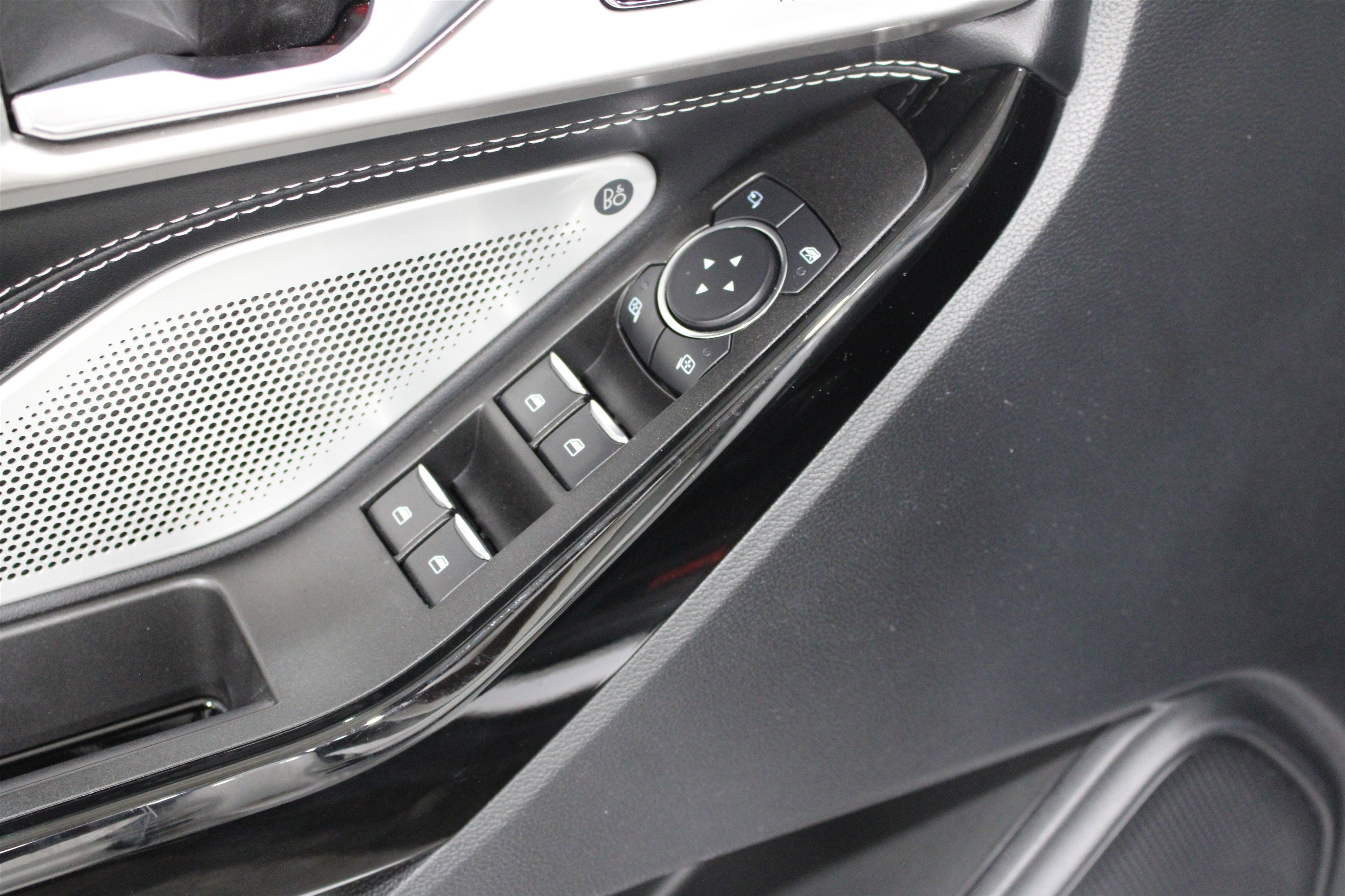 Used 2022 Ford Explorer ST w/ Equipment Group 401A AWD/4WD image 7