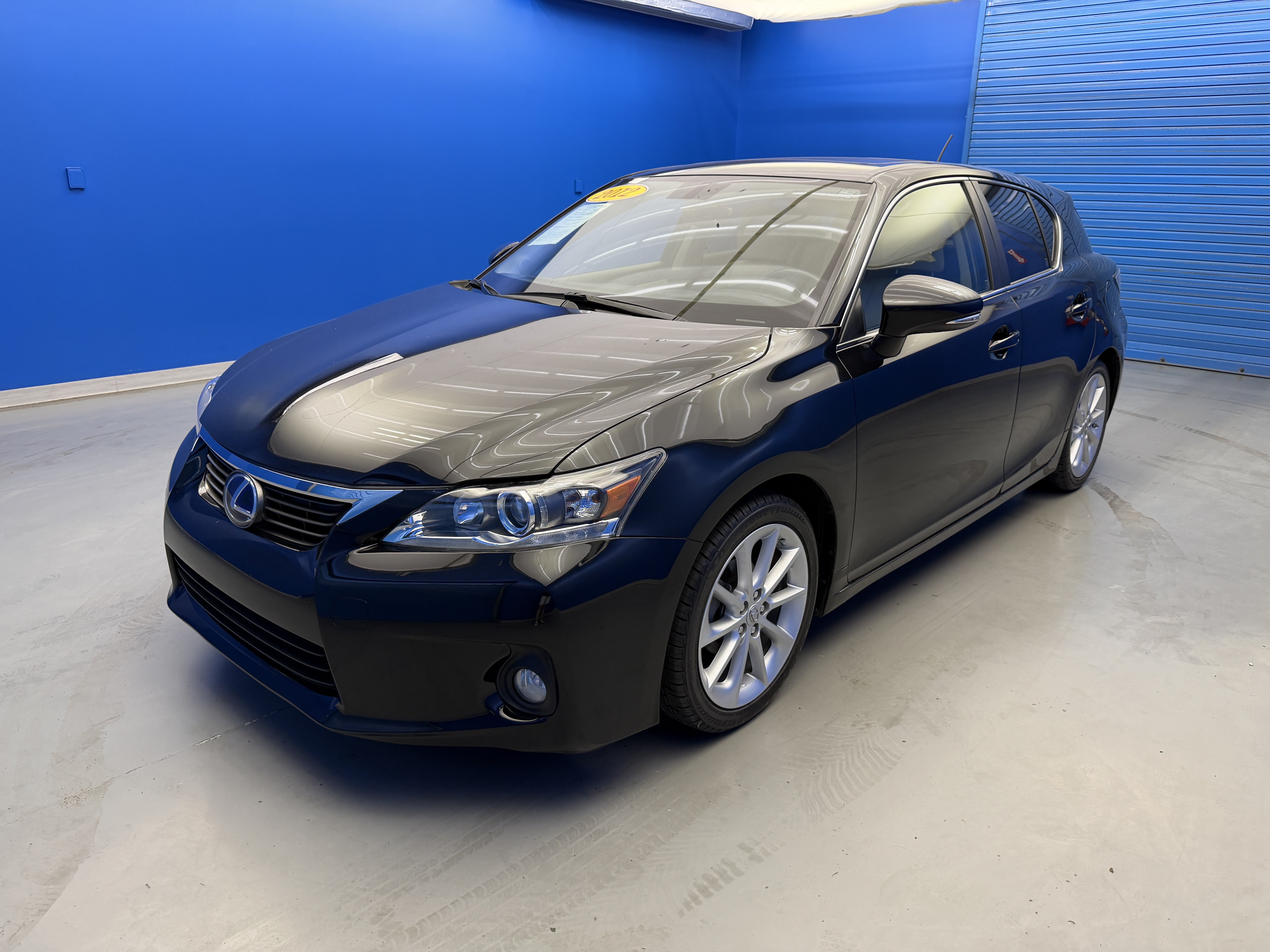 Used 2012 Lexus CT 200h Premium w/ Premium Audio Pkg FWD image 4