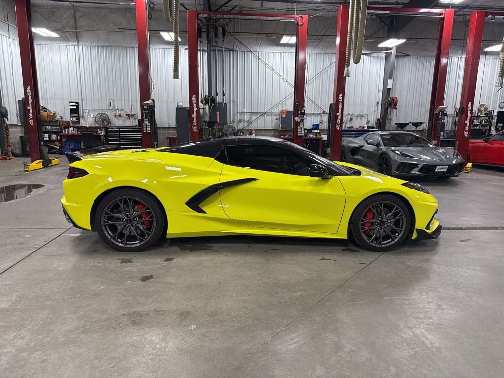 Used 2024 Chevrolet Corvette Stingray Preferred Conv w/ Z51 Performance Package image 9