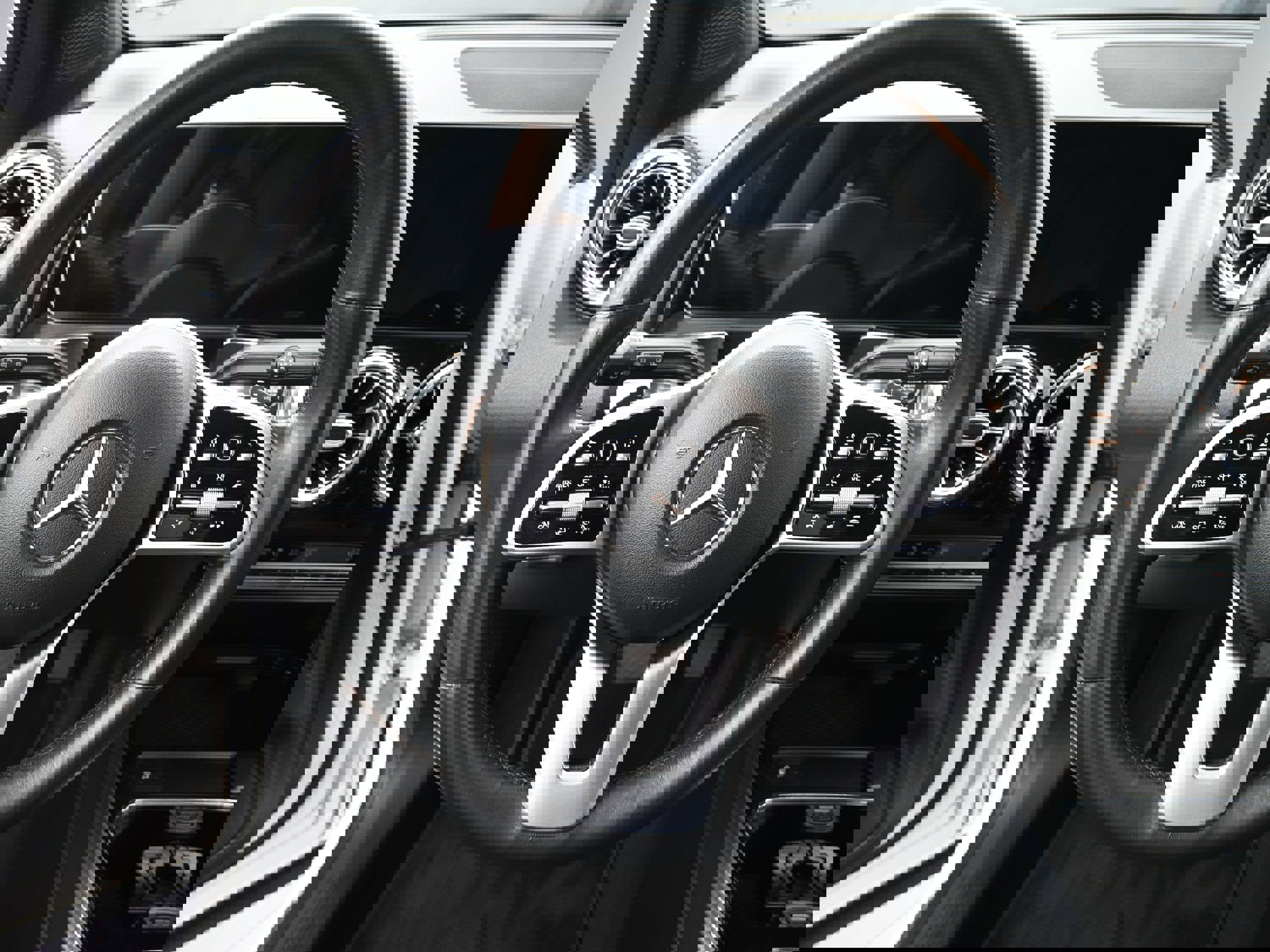 Used 2021 Mercedes-Benz GLB 250 4MATIC image 66