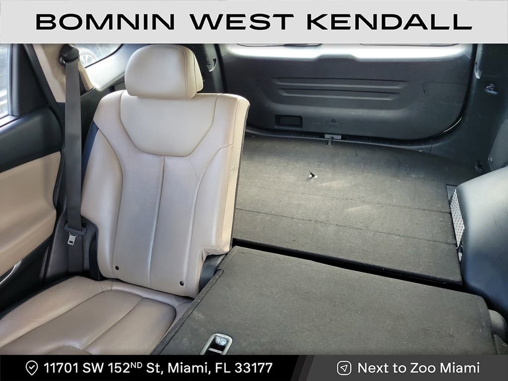 Used 2020 Hyundai Santa Fe Limited w/ Cargo Package image 8