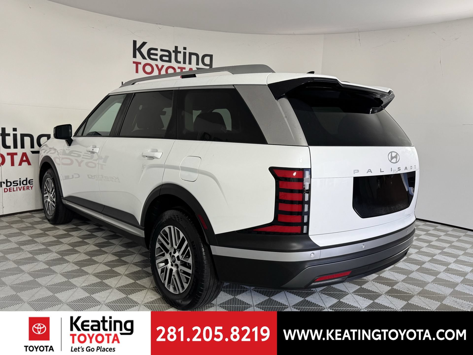 Used 2026 Hyundai Palisade SEL FWD image 7