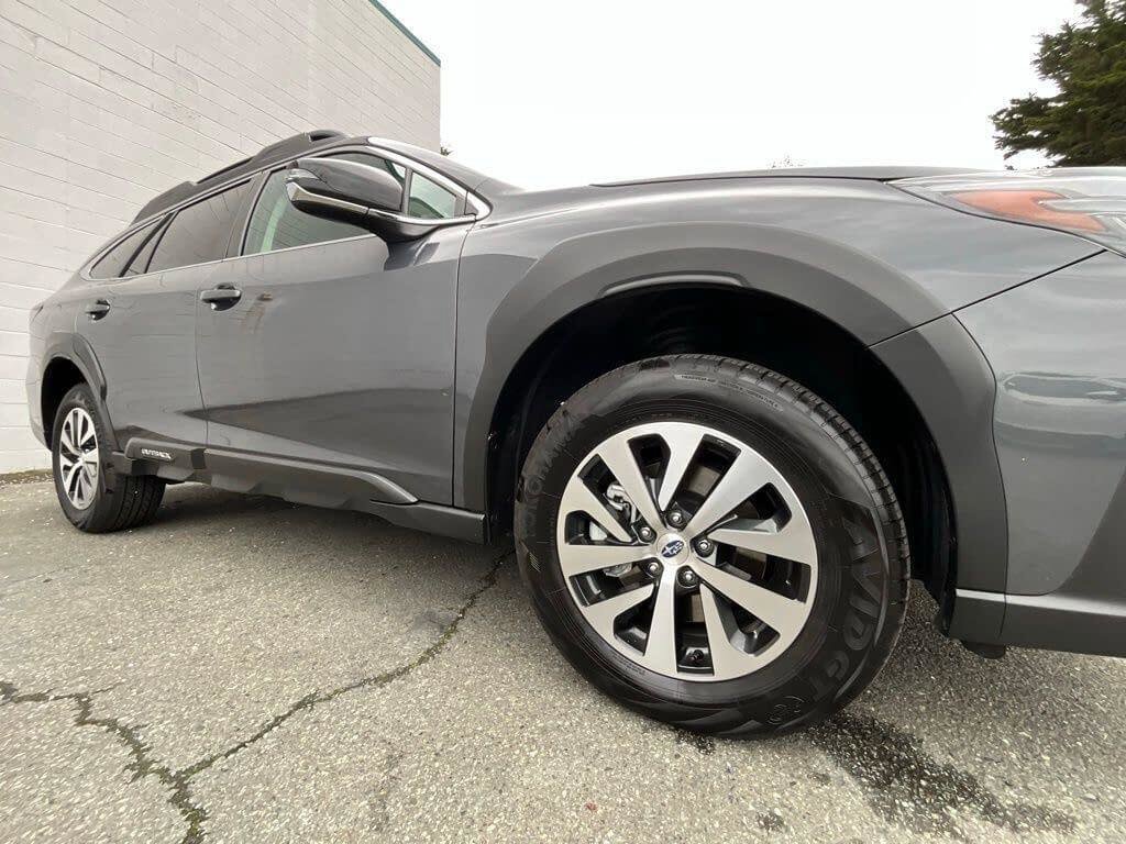 Certified 2023 Subaru Outback Premium image 11