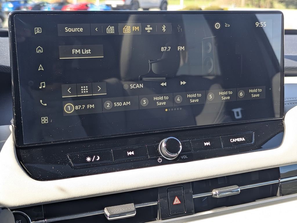 Used 2025 Mitsubishi Outlander AWD image 16