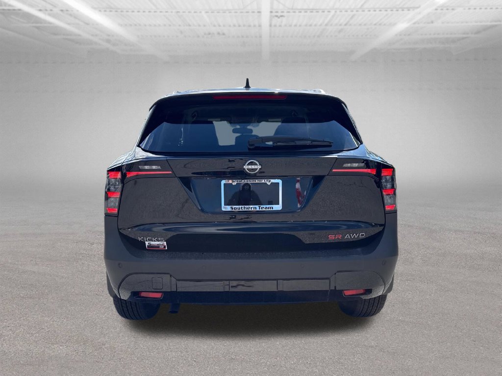 Certified 2025 Nissan Kicks SR AWD/4WD image 4