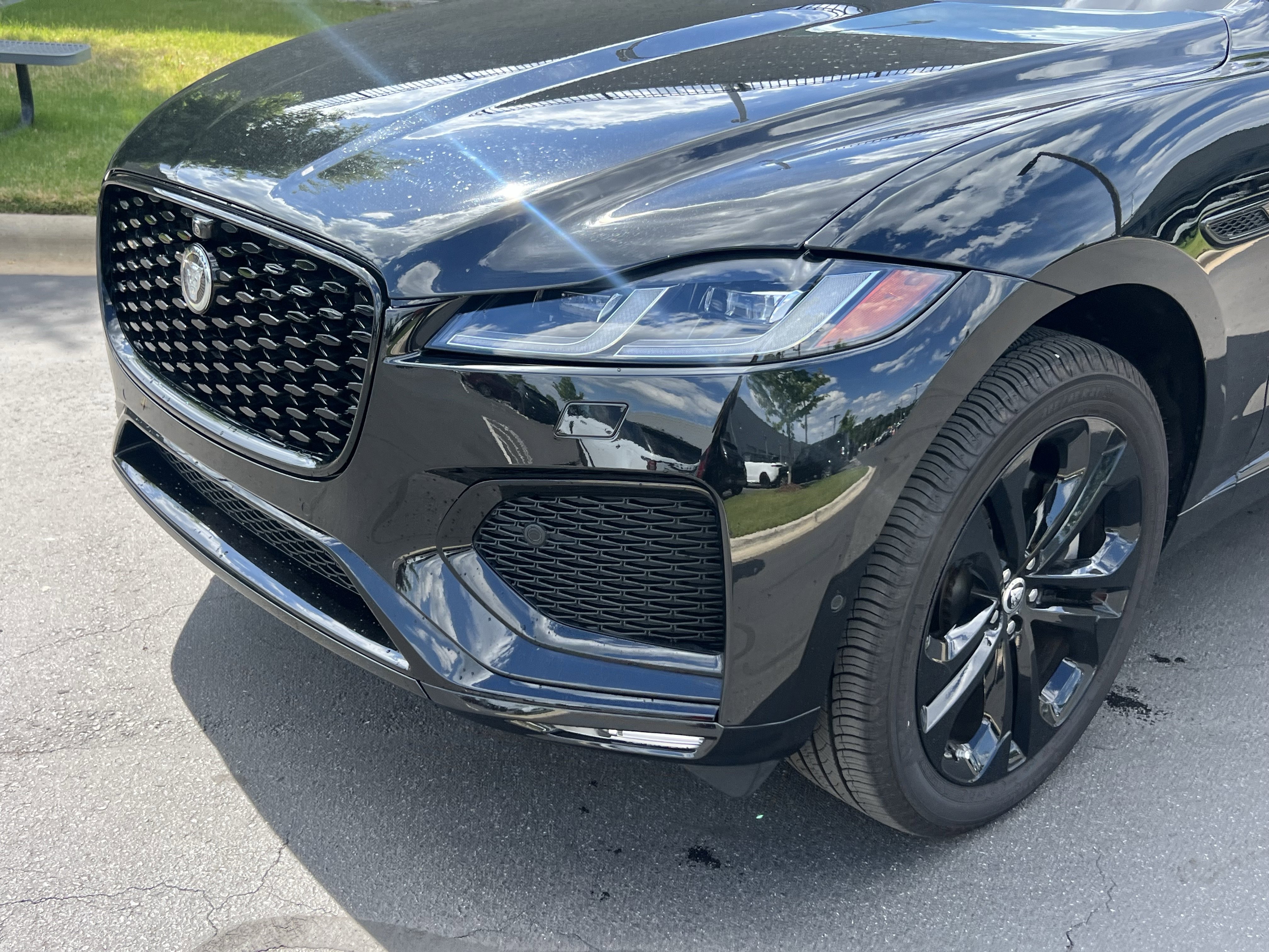 Used 2026 Jaguar F-PACE R-Dynamic S AWD/4WD image 11