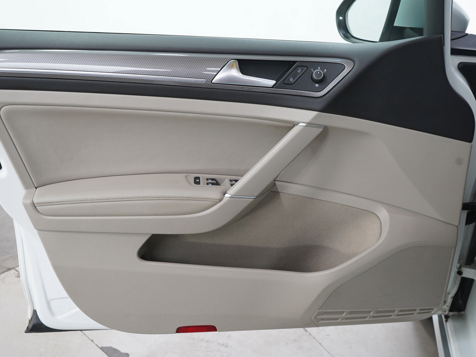 Used 2017 Volkswagen Golf Alltrack SE image 20