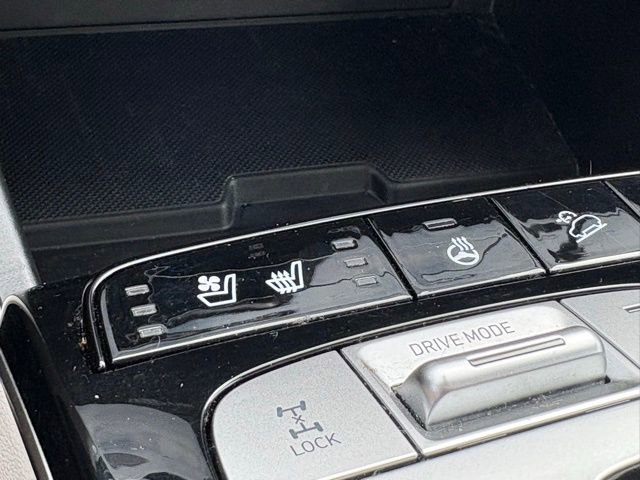 Used 2023 Hyundai Tucson Limited image 16