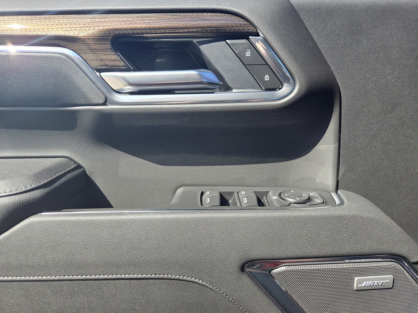 New 2026 Chevrolet Silverado 1500 LT Trail Boss w/ Convenience Package II image 17