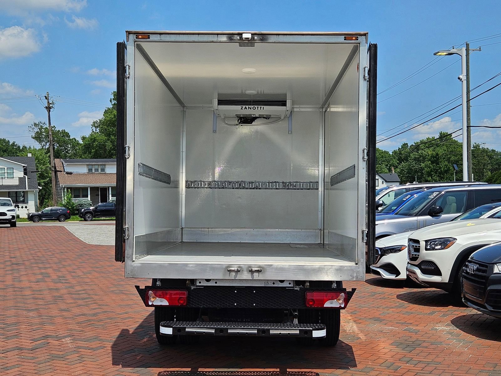 Used 2023 Mercedes-Benz Sprinter 3500 image 29