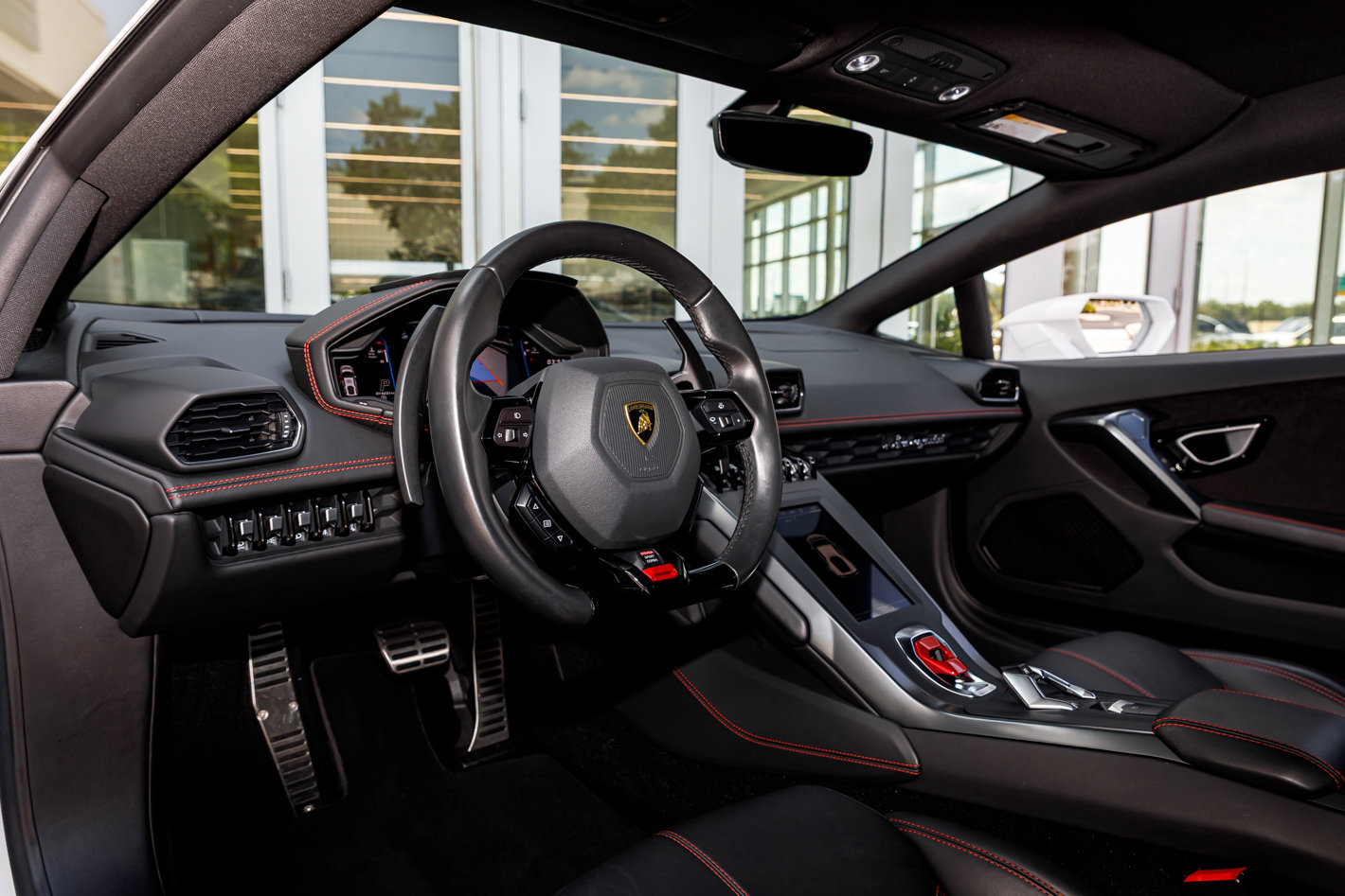 Used 2022 Lamborghini Huracan EVO RWD image 13