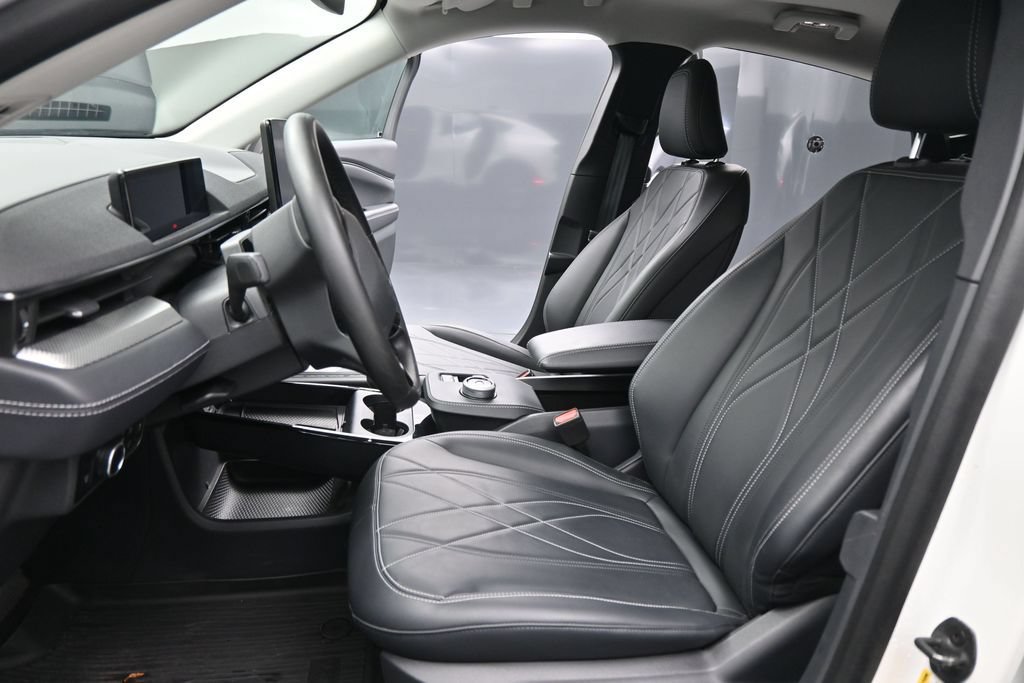 Used 2023 Ford Mustang Mach-E Select RWD image 9