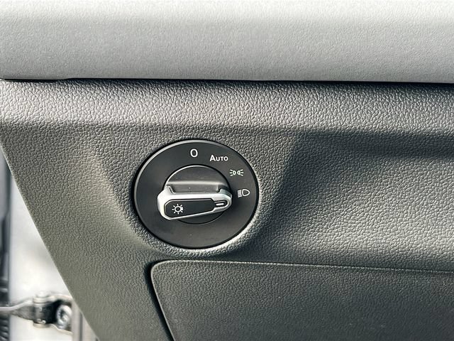 New 2026 Volkswagen Jetta SE FWD image 10