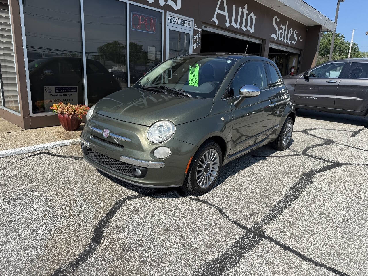 Used 2012 FIAT 500 Lounge w/ Luxury Leather Pkg FWD image 2