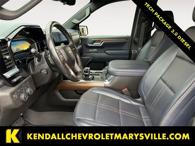Used 2023 Chevrolet Silverado 1500 High Country w/ Technology Package image 9