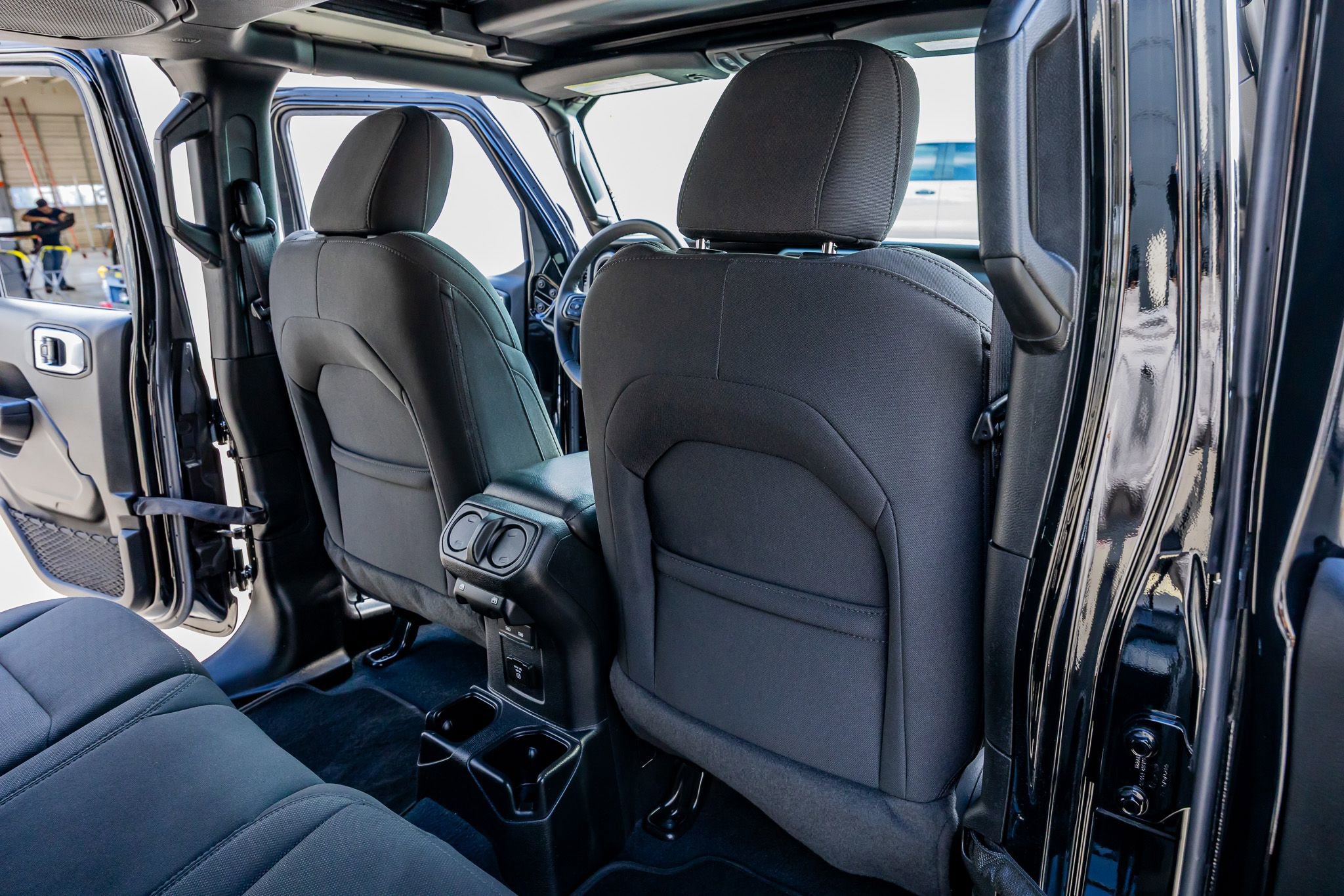 Used 2022 Jeep Wrangler Unlimited Sport w/ Sun And Sound Package image 33