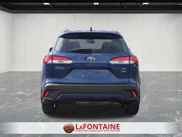 Used 2022 Toyota Corolla Cross LE AWD/4WD image 4
