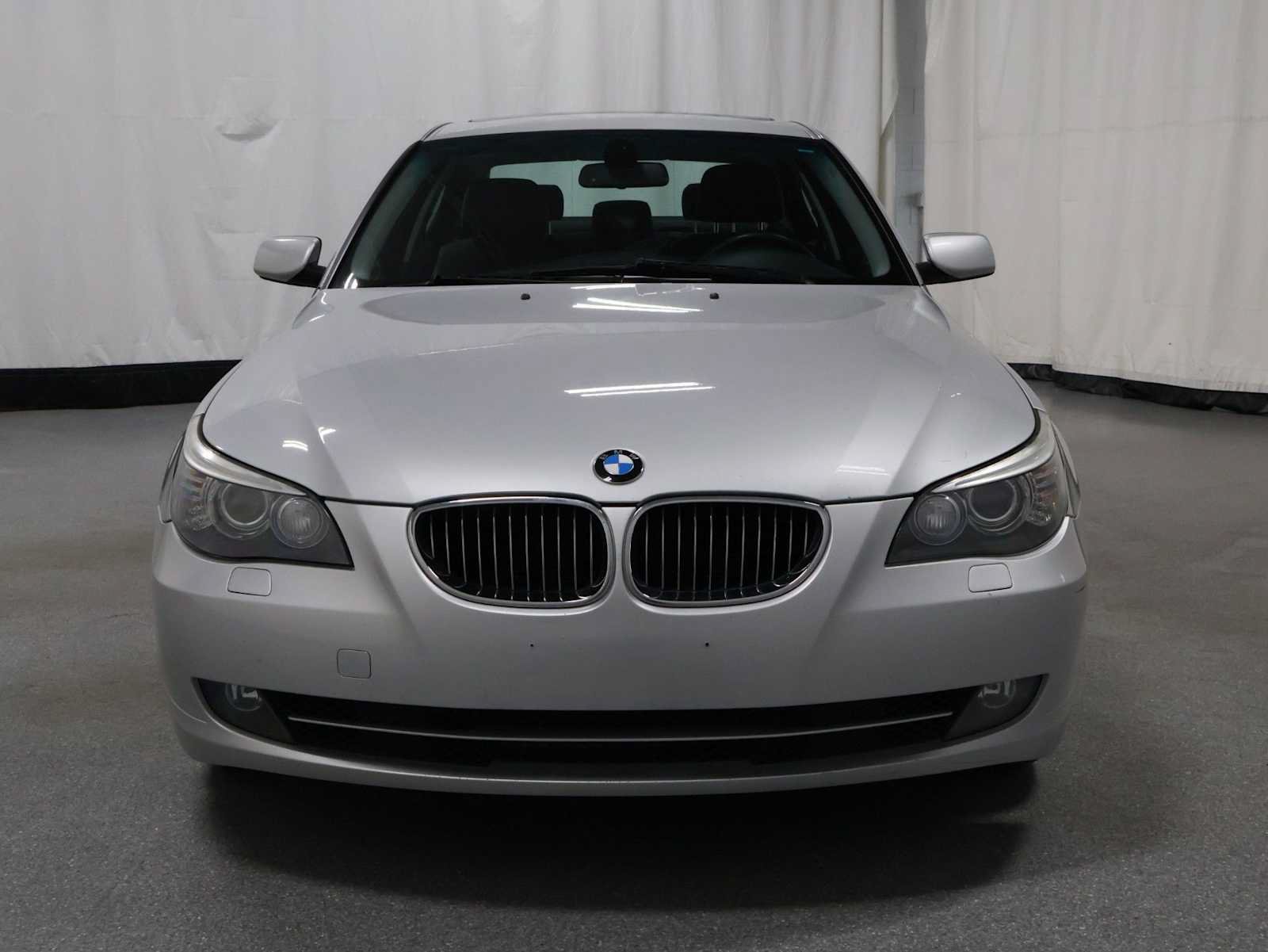 Used 2009 BMW 528i xDrive Sedan AWD/4WD image 14
