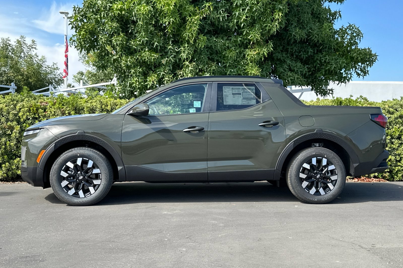 New 2025 Hyundai Santa Cruz SEL image 7