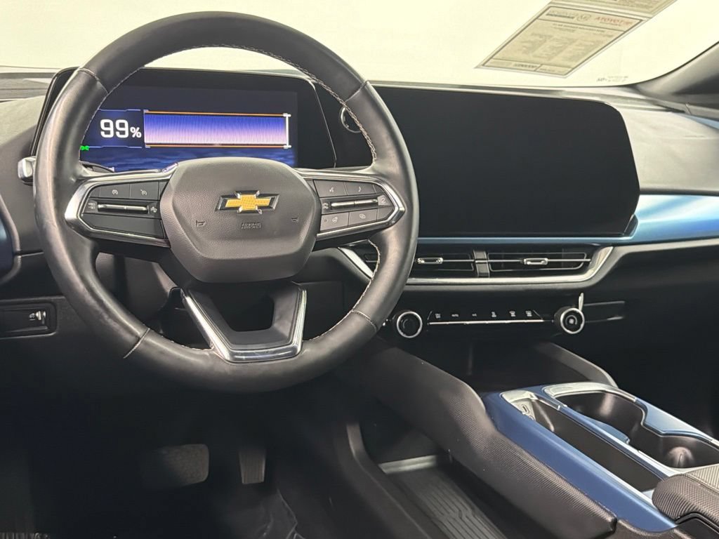 Used 2024 Chevrolet Equinox EV LT FWD image 34