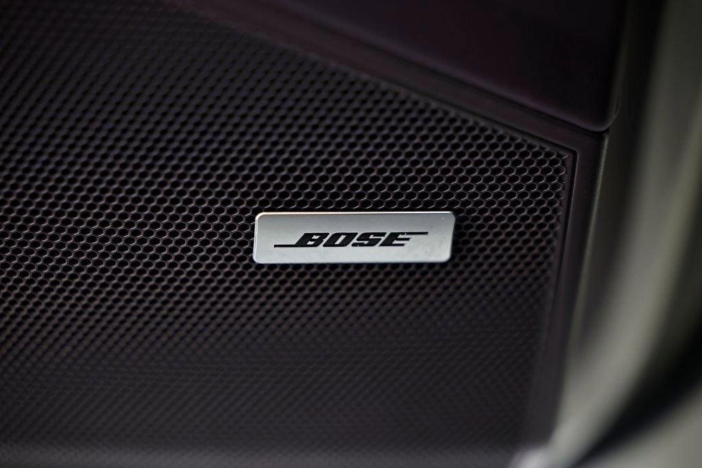 Certified 2025 Porsche Cayenne AWD/4WD image 22