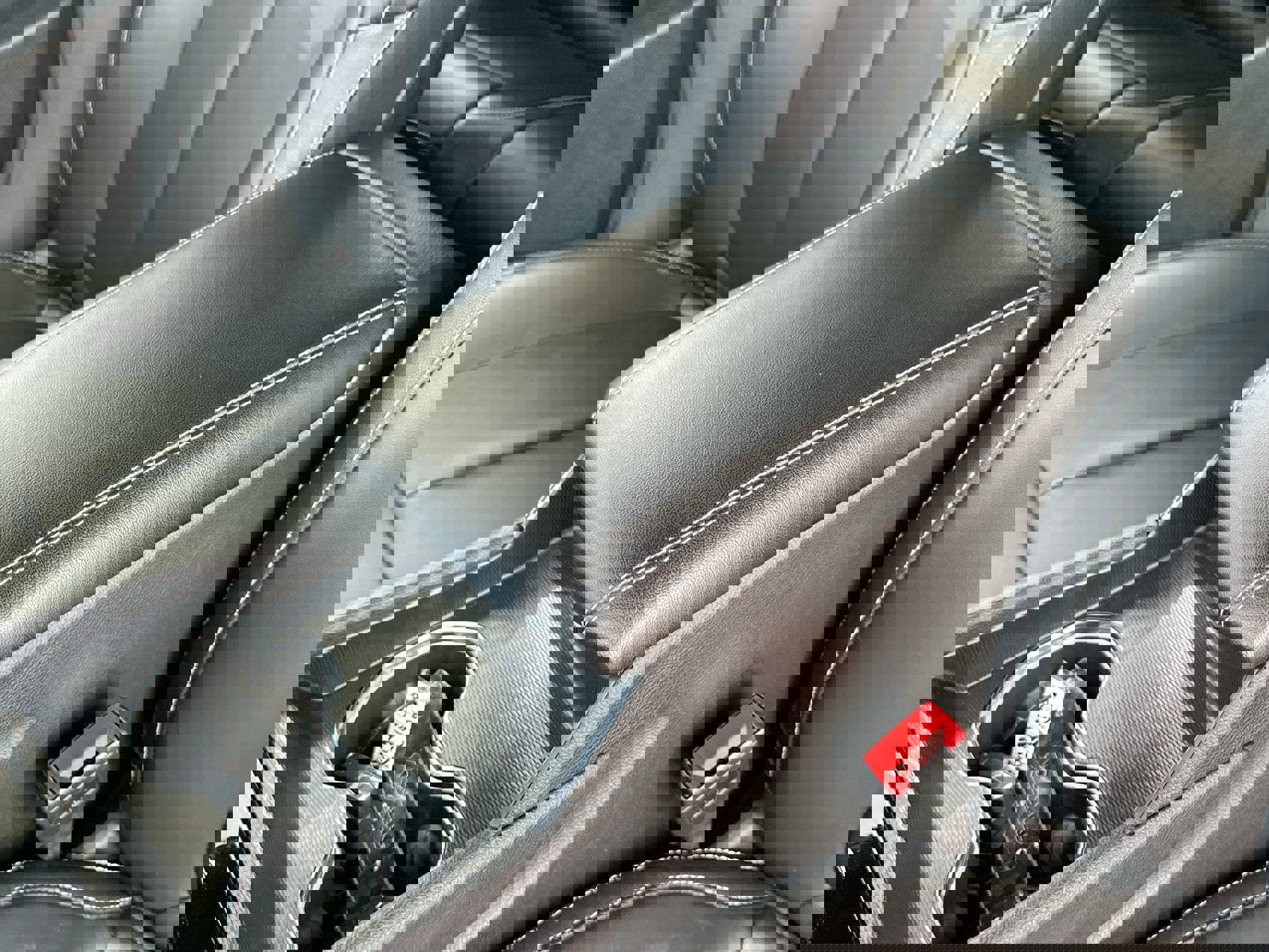 Used 2025 Jeep Grand Cherokee Limited image 21