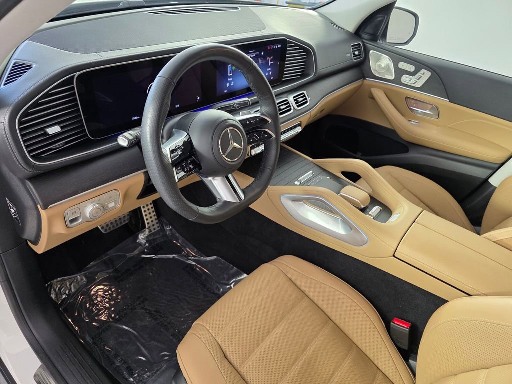 Certified 2025 Mercedes-Benz GLS 450 4MATIC image 10