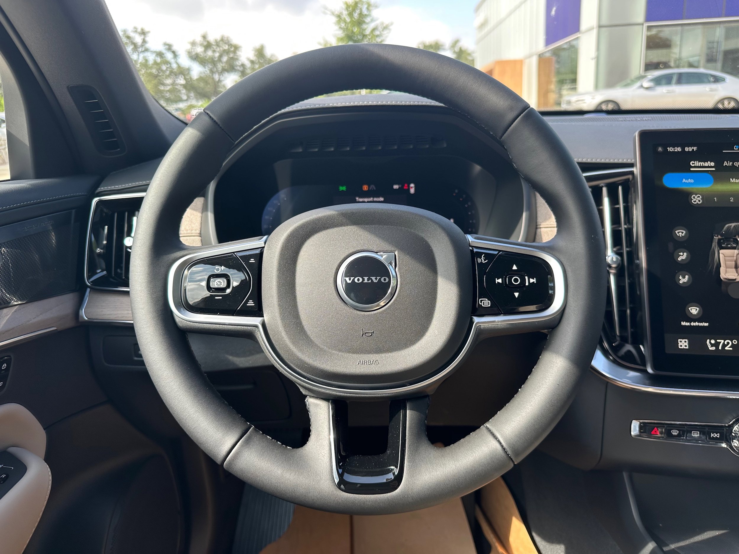 Used 2026 Volvo XC90 B6 Plus w/ Protection Package Premier AWD/4WD image 16