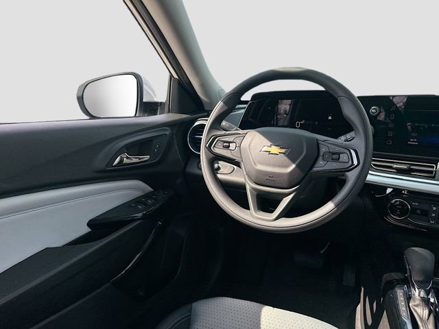 New 2026 Chevrolet Trax LT w/ LPO, Blackout Package image 22
