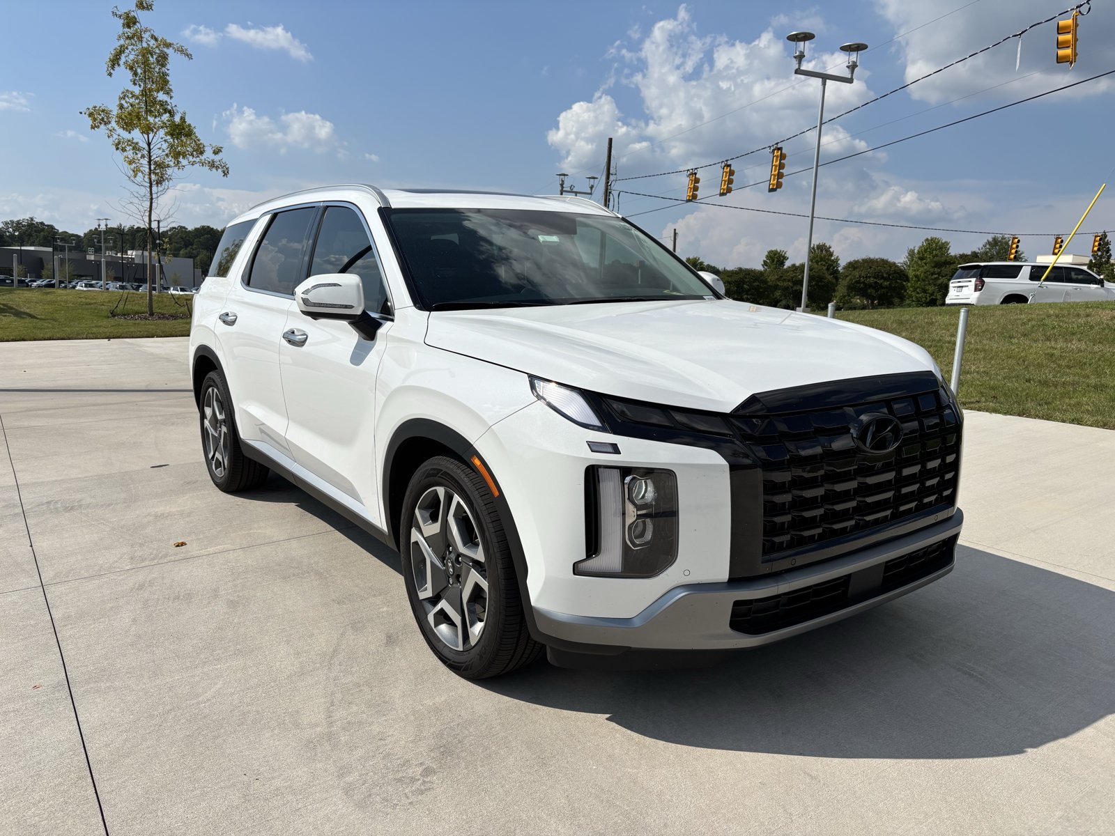 Used 2025 Hyundai Palisade SEL FWD image 1