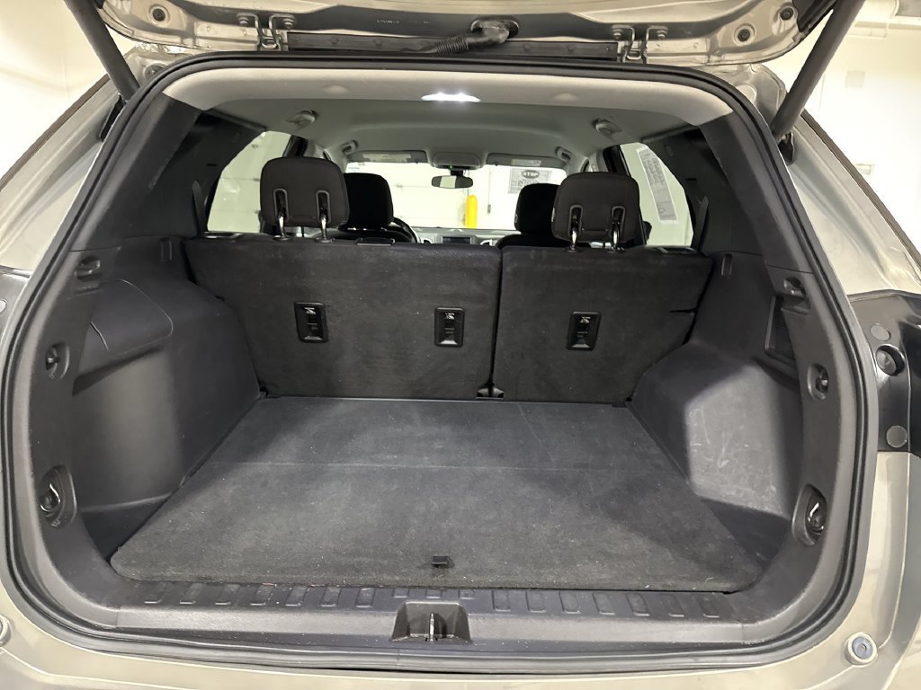 Used 2019 Chevrolet Equinox LT FWD image 23