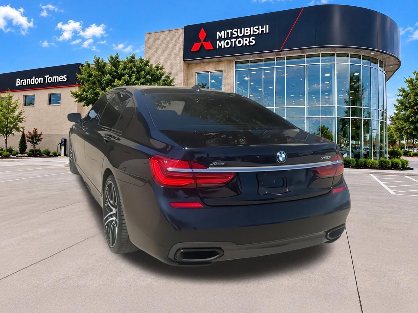 Used 2018 BMW 750i xDrive AWD/4WD image 7